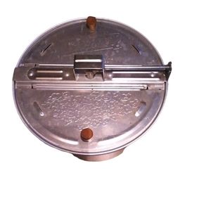 The Whirley pop Popcorn maker